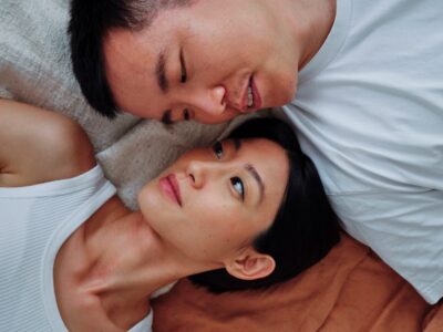 Wie verhält sich ein Mann der fremdgeht Die häufigsten Warnsignale