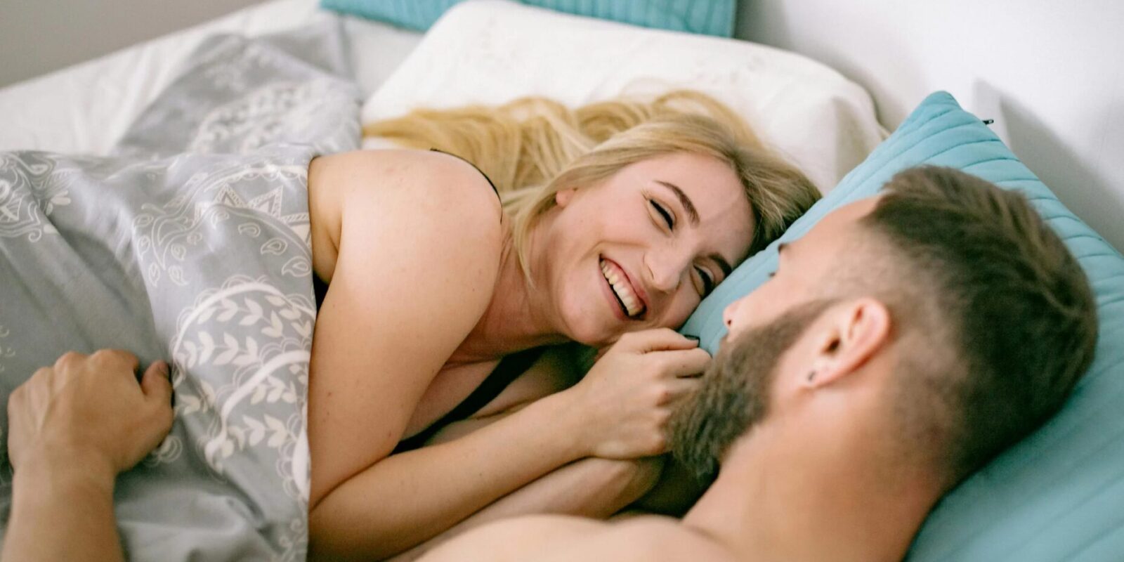 Wie verhalten sich Männer nach der ersten Nacht Zwischen Nähe und Distanz 