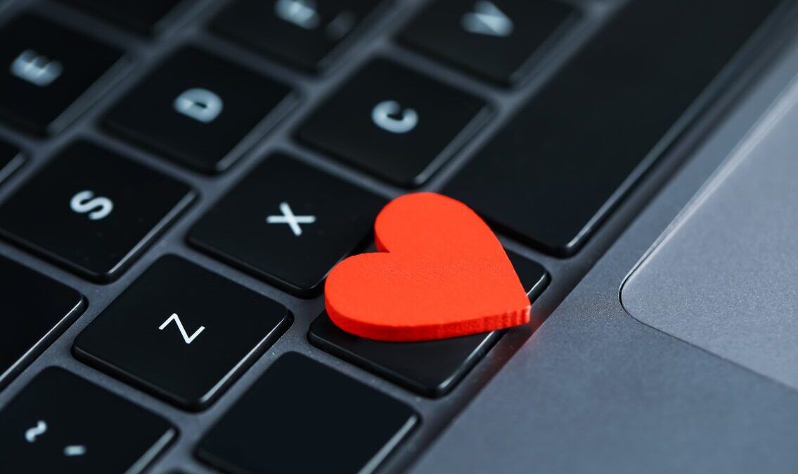 Tinder erste Nachricht Beispiele